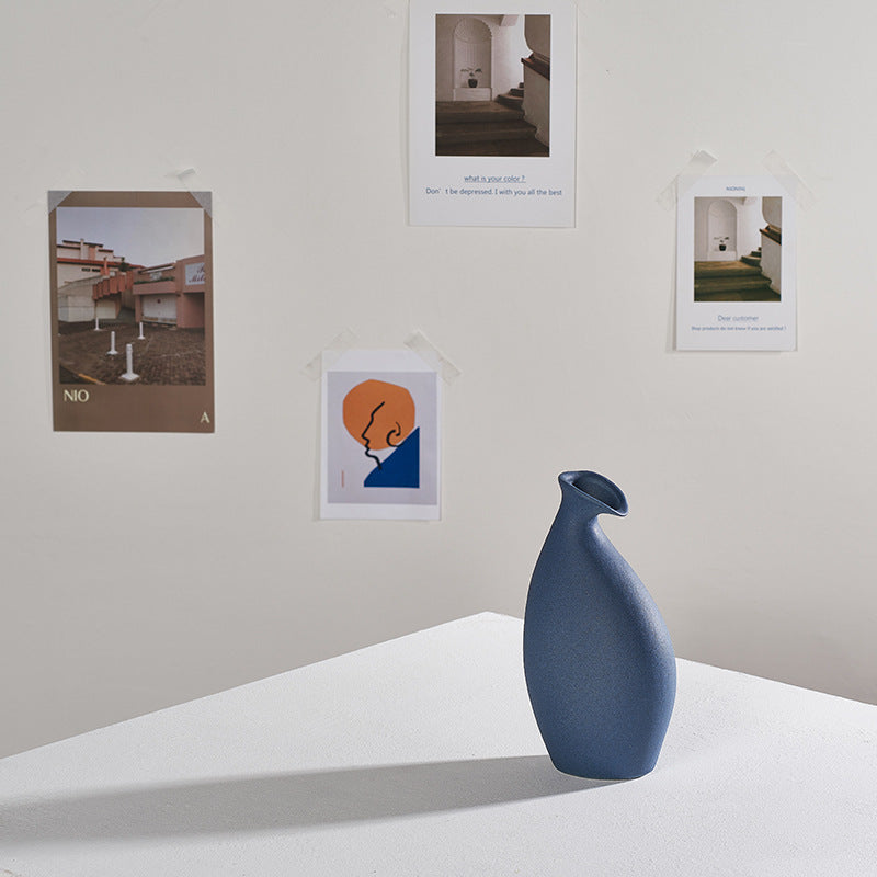 Blue Ceramic Artistic Vases: Illuminate the Aesthetics of Your Space 💙
